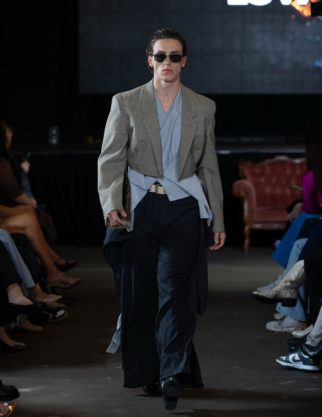 Marco Split Sleeve Cropped Blazer Unisex