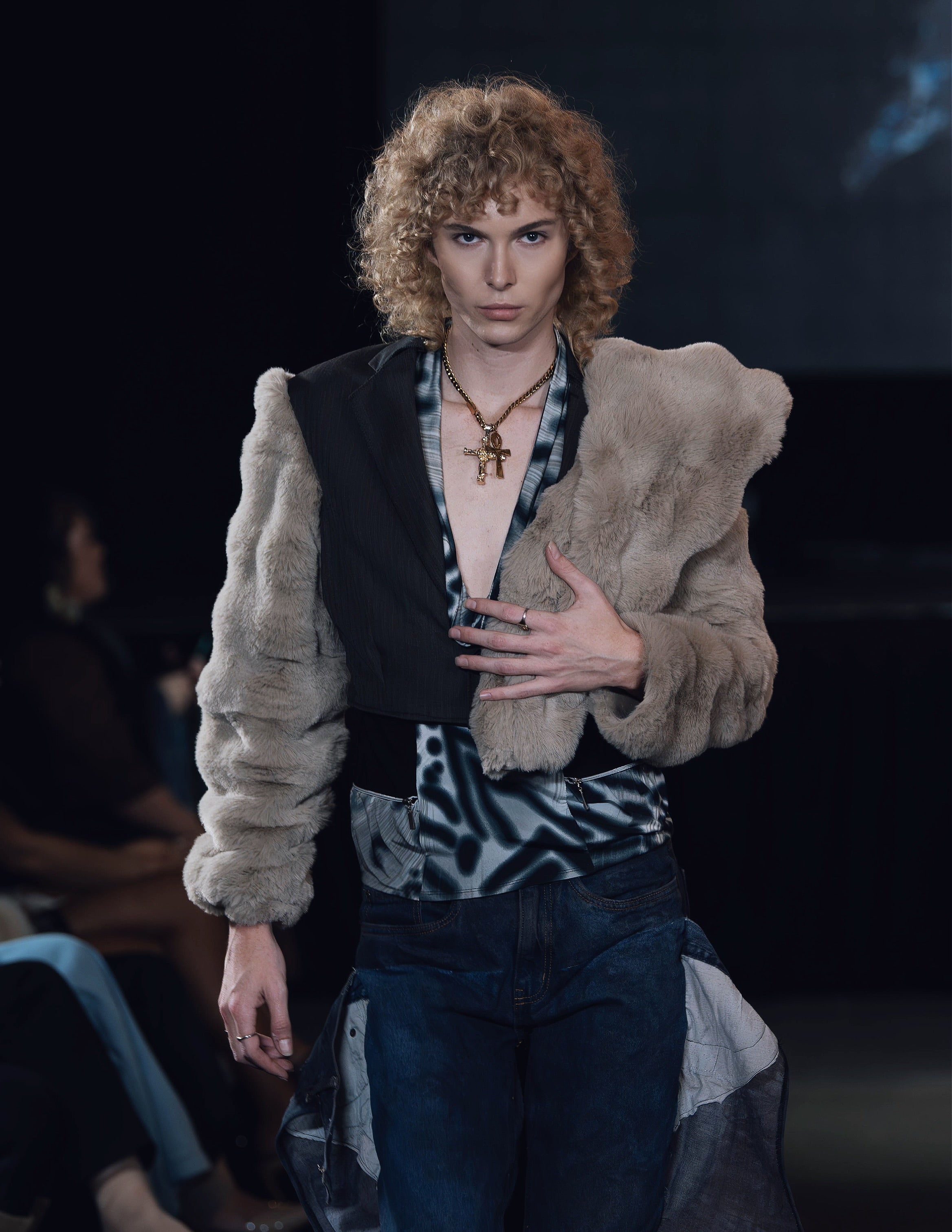 Connor Fur Sleeves Cropped Blazer Unisex